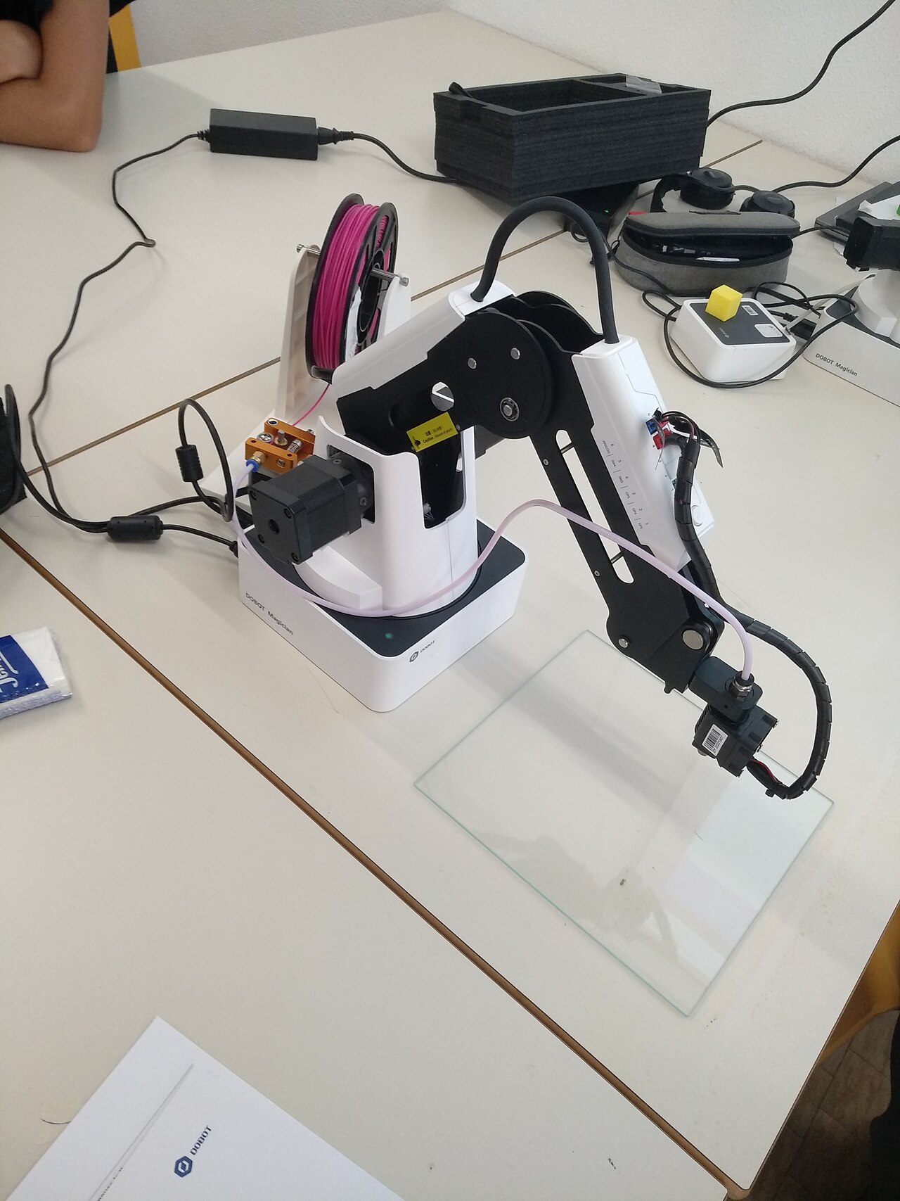 Dobot Magician: Dobot Magician fitted with the 3D printing kit